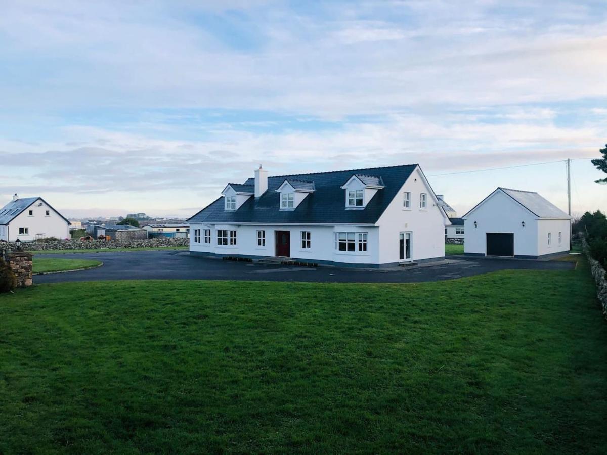 Connemara. 3 Bedroom, 8 Bed, Holiday Home Galway Zewnętrze zdjęcie